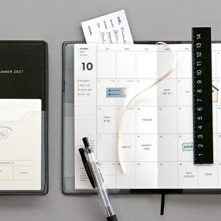 The Planner - Iconic 2027 Small - Black