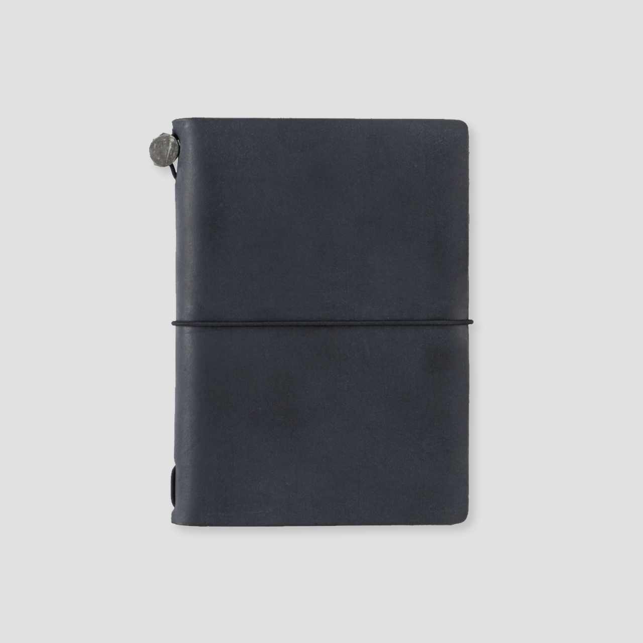 Traveler's Notebook Passport Size Starter Kit | Black
