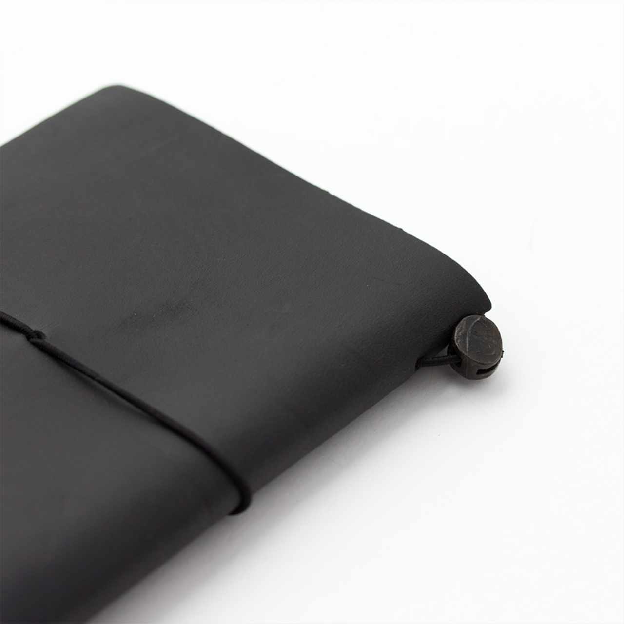 Traveler's Notebook Passport Size Starter Kit | Black