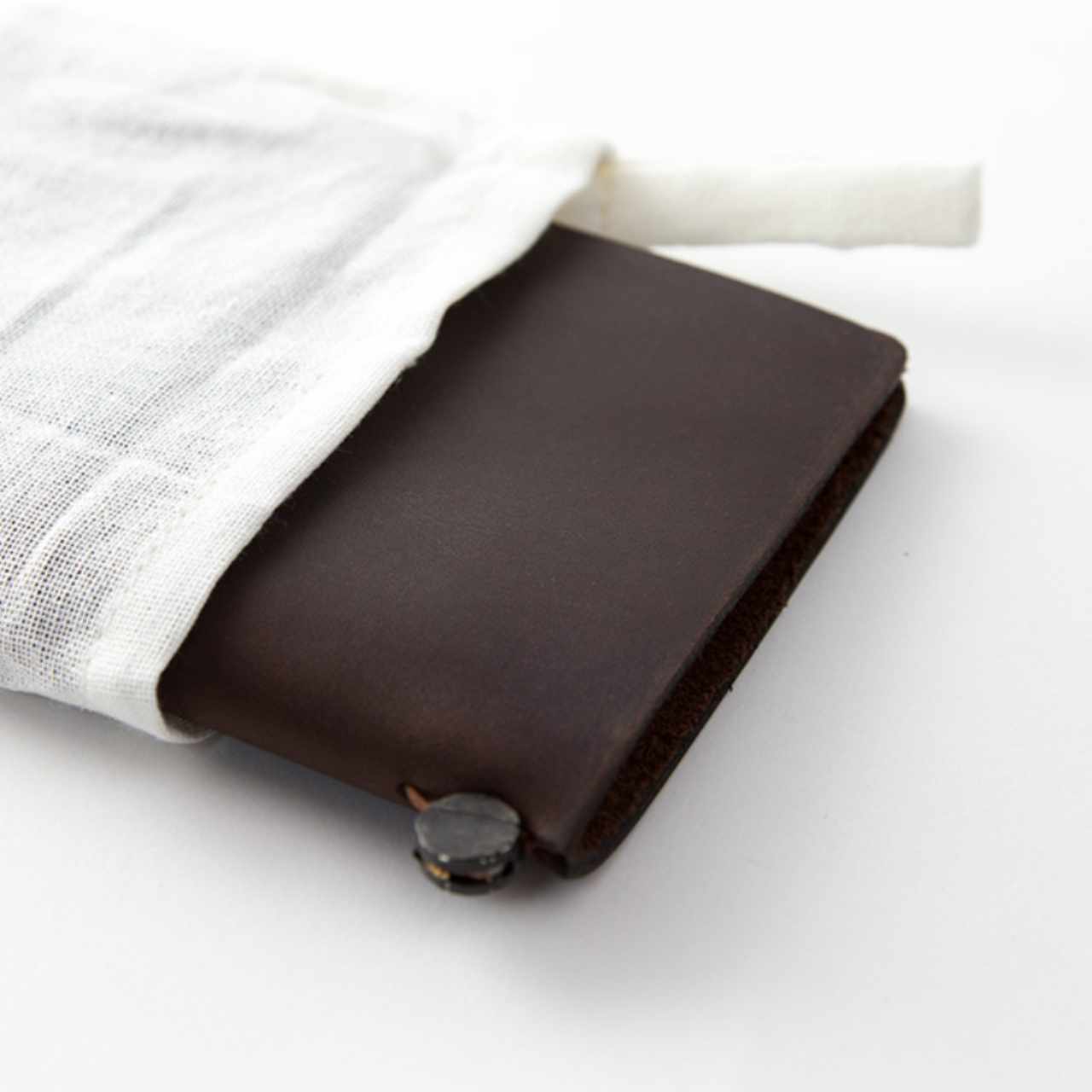 Traveler's Notebook Passport Size Starter Kit | Dark Brown