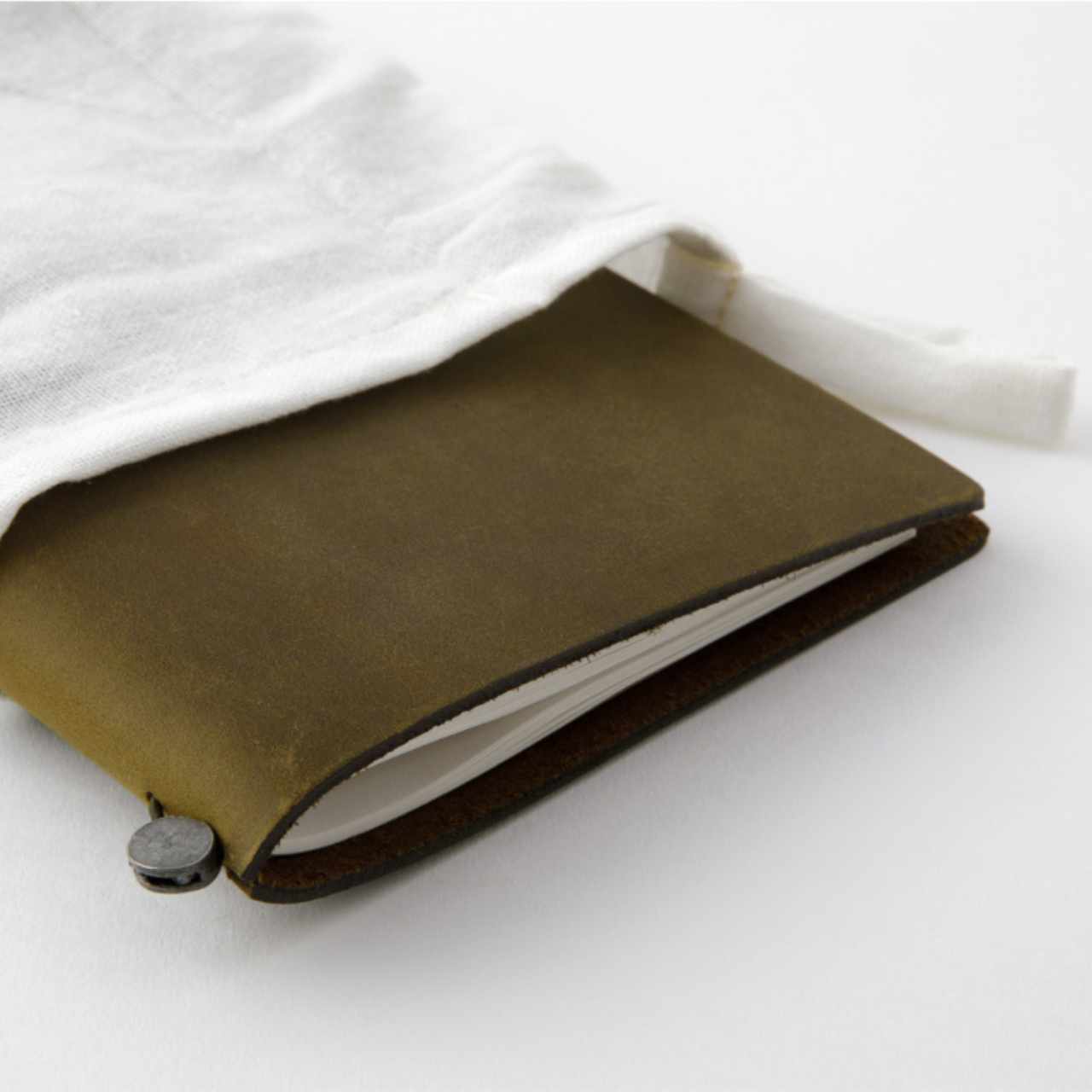 Traveler's Notebook Regular Size Starter Kit | Olive